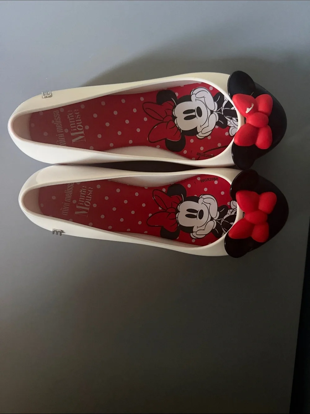 Mini Melissa White Minnie Mouse Bow Flats with Red Accents
